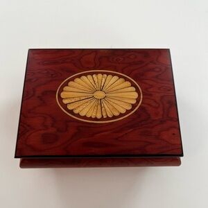 Burlwood Inlay San Francisco Music Box Company Made in Sorrento Italy